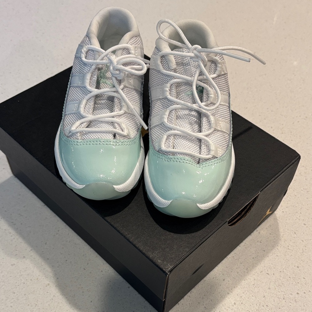 Jordan 11 Retro Low (TD) size 10C